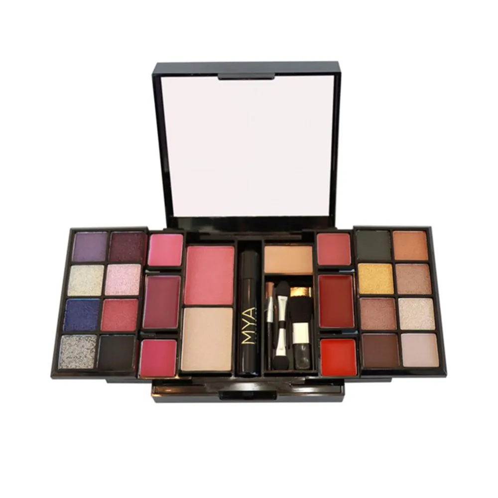 MAQUILLAJES LOTE 26 pz